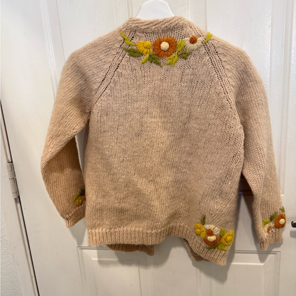 Vintage wool embroidered floral cardigan sweater small - Picture 2 of 10